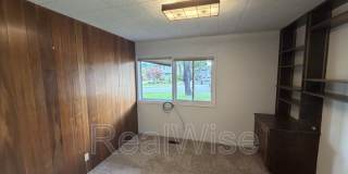 710 NW Midland Ave Gallery 24