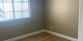 3 bedroom 2.5 bath home Las Flores Gallery 16