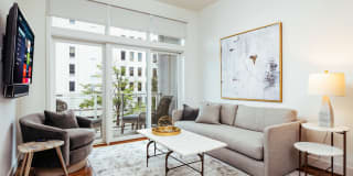 20 Midtown Gallery 4