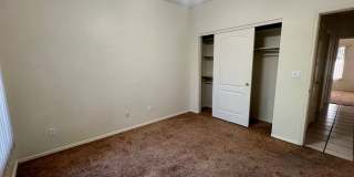 Unfurnished, 1-year long-term rental Gallery 11