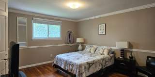 8913 CROMWELL Drive Gallery 18