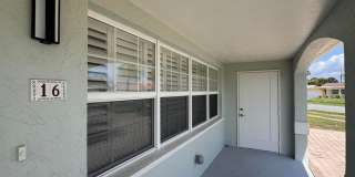2/2 plus Bonus Room in Ormond By the Sea Gallery 3