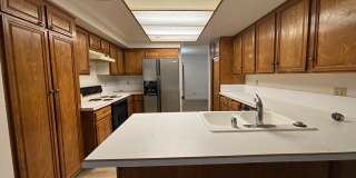 Spacious Updated Bonita Condo Gallery 13