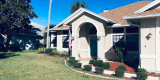 Canal front home! Gallery 1