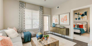 35 West at Champions Circle Apartments Gallery 16