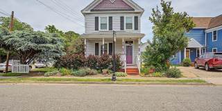 Charming Victorian Home in Historic Pasture Point – Downtown Hampton Gallery 1