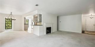 25316 Plantation Drive NE Gallery 4