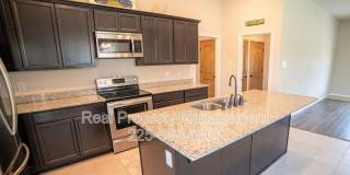 1870 Oakwood Dr. Gallery 4