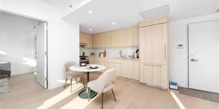 3371 Prince Street Gallery 1