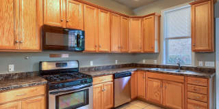 Spacious Midtown 3 Bedroom 2.5 Bath Spacious Midtown 3 Bedroom 2.5 Bath Gallery 5