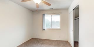 Colonial Village Gallery 31