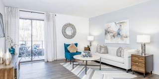 Affordable Housing - Madison Southpark Apartment Homes Gallery 22