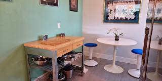 2124 N Tamiami Trail Gallery 4