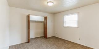 Bellevue Gardens Gallery 22