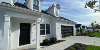 3 BD 2.5 BA Great Location Like New Build Townhome! 3 BD 2.5 BA Great Location Like New Build Townhome! Gallery 1