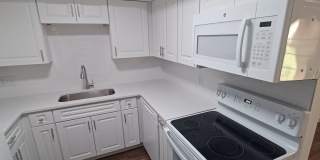 3918 La Mirada Dr N #7 Gallery 13