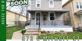 Beautifully Updated 3 Bedroom Home with 2-Car Garage – Prime Columbus Location Gallery 1