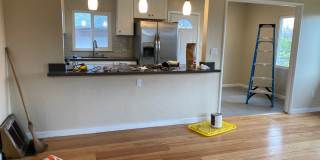 Epic REA-Great 1 BR/1 BA Unit in a S/S Duplex Gallery 7