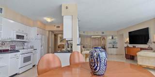 16445 Collins Ave Gallery 19