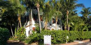 226 NE 1st Avenue unit: Key Lime Suite Gallery 58