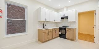 10 School St Gallery 1