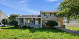 4 ROSLYN Road Gallery 1