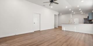 1/2 OFF ONE MONTHS RENT! Gallery 8