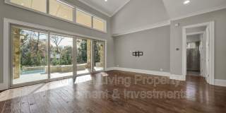 2011 Sharon Ave Gallery 7