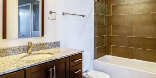 2100 Acklen Flats Gallery 17