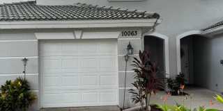 Charming 2BR Townhome in Fort Myers Gallery 16