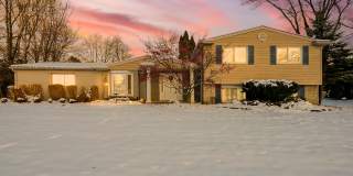 Elegant 4-Bedroom Home in Prime Troy Location with Pool Access and Modern Amenities Gallery 1