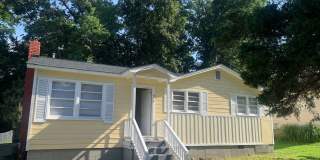 Adorable Three Bedroom Home! Adorable Three Bedroom Home! Gallery 1