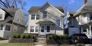 127 University Boulevard - Lower Gallery 12
