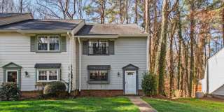 Raleigh Living: Spacious 3BR Townhome in Spring Garden! Gallery 1