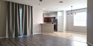 Pet Friendly Home in Southern Ridge Gallery 13