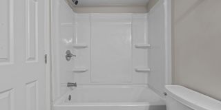 Experience Modern Living: Newly Renovated 1 Bed, 1 Bath Apartment Coming Soon! Gallery 44
