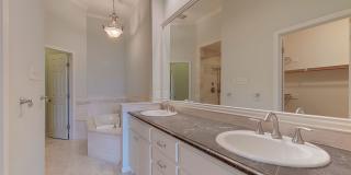 Rare 3 BR / 2.5 BA /  2 Car Garage Westlake Condo 14th Fairway (Austin Country Club) (Eanes ISD) Gallery 19