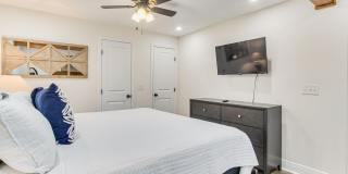 814 W Gonzalez St Gallery 5