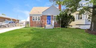 Great Three Bedroom and One Bath Single Family Home Gallery 1