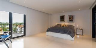 8877 Collins Ave Gallery 10