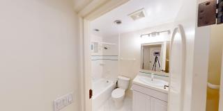Spacious 4-bedroom 4.5 bath Home in a Gated Complex Gallery 24