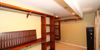 Large 4 bedroom, 3 bath, 4+ parking, gated single family house in Kalihi Gallery 11