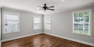 Beautifully Updated 2/2 Cottage - Available now! Gallery 15