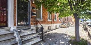 1933 PARRISH Street Gallery 44