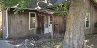 Charming 3-Bedroom Home in Peoria — Pet-Friendly & Move-In Ready! 50% Off First Month! Gallery 1