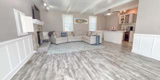 2106 Perry Drive Gallery 8