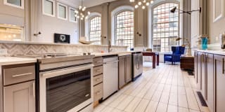 The Loraine Apartments Gallery 15