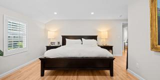 Gorgeous home in Englewood! Gallery 42