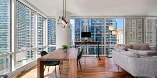 505 N McClurg Court Gallery 10