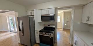Spacious 3BR Rental with Outdoor Living Space Gallery 7